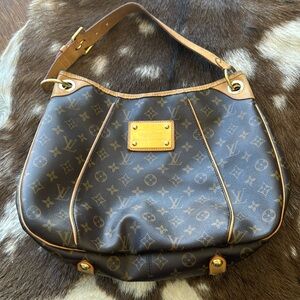 Authentic LV Galliera shoulder bag